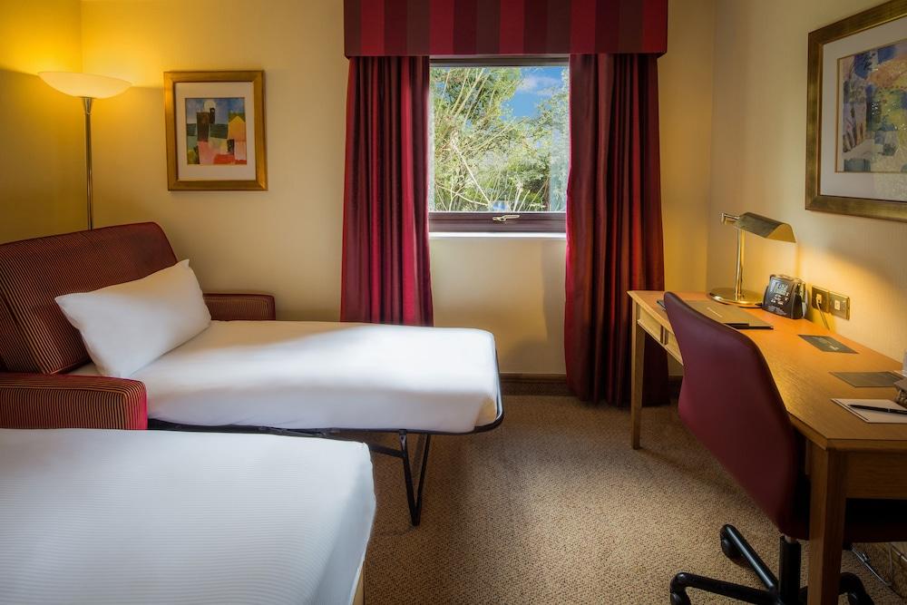 Delta Hotels By Marriott Warwick วอร์ริก ภายนอก รูปภาพ