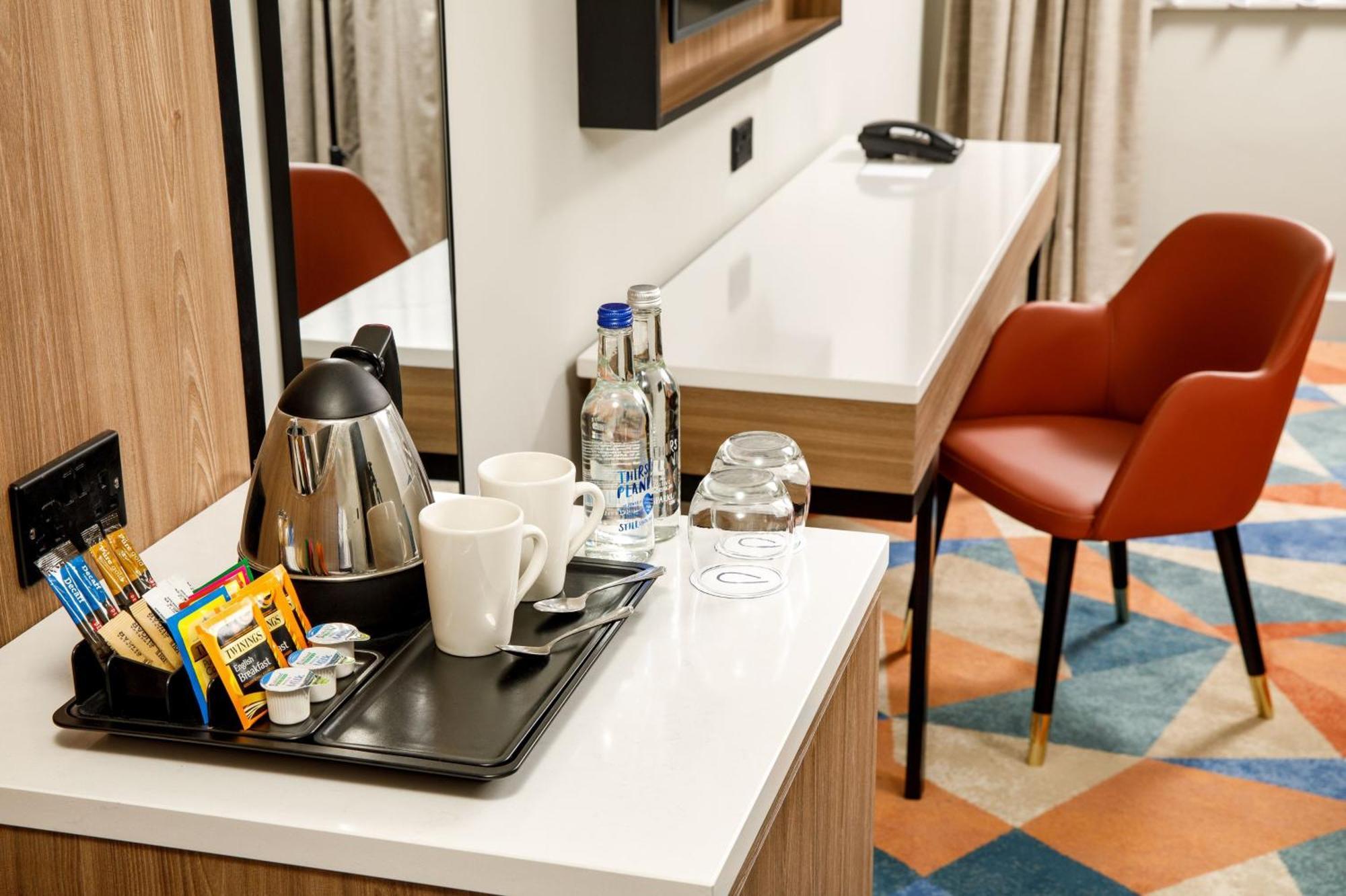 Delta Hotels By Marriott Warwick วอร์ริก ภายนอก รูปภาพ