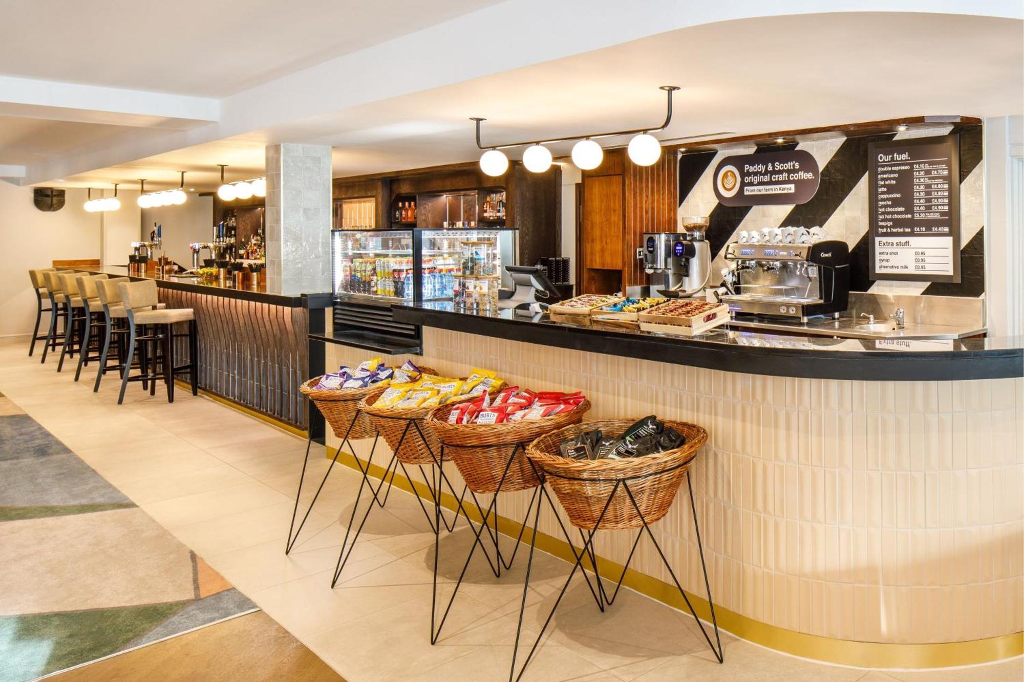 Delta Hotels By Marriott Warwick วอร์ริก ภายนอก รูปภาพ